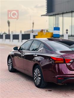 نيسان ألتيما